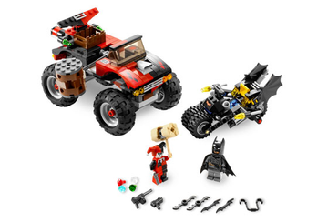 PRE-LOVED LEGO DC Super Heroes Batman The Batcycle Harley Quinn's Hammer Truck 7886