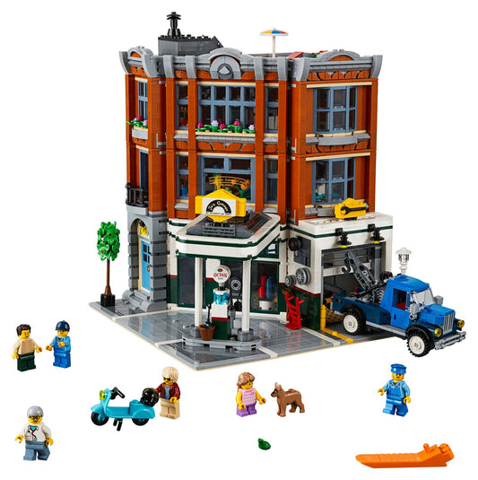 PRE-LOVED LEGO Creator Expert Modular Buildings Corner Garage 10264