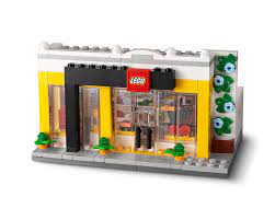 LEGO Brand Retail Store 40528