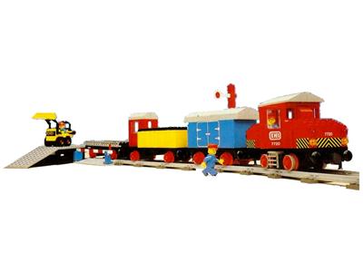 PRE-LOVED LEGO Diesel Freight Train Set 7720