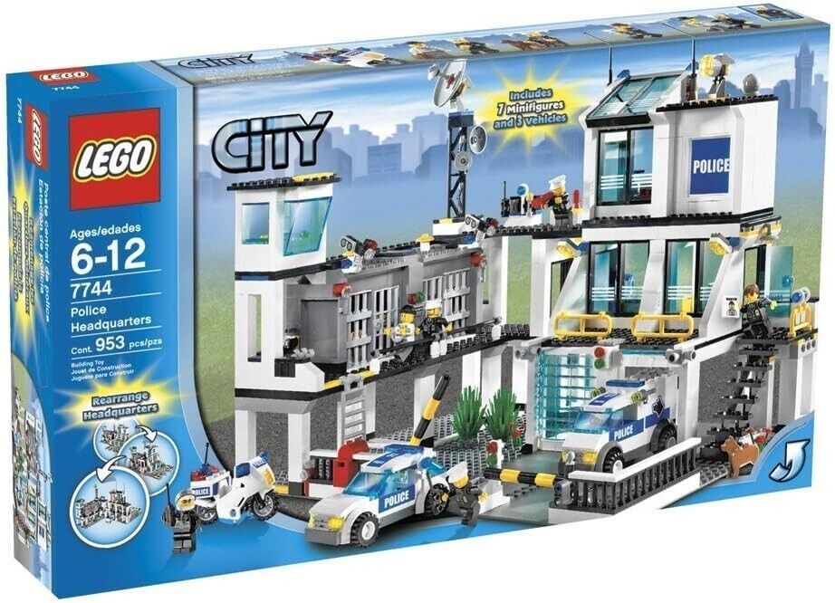 LEGO City Police Headquarters 7744