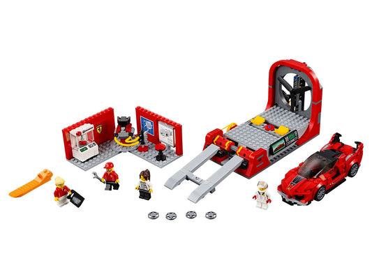 LEGO Speed Champions Ferrari FXX K & Development Center 75882 (shelf wear)