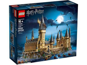PRE-LOVED LEGO Harry Potter Hogwarts Castle 71043